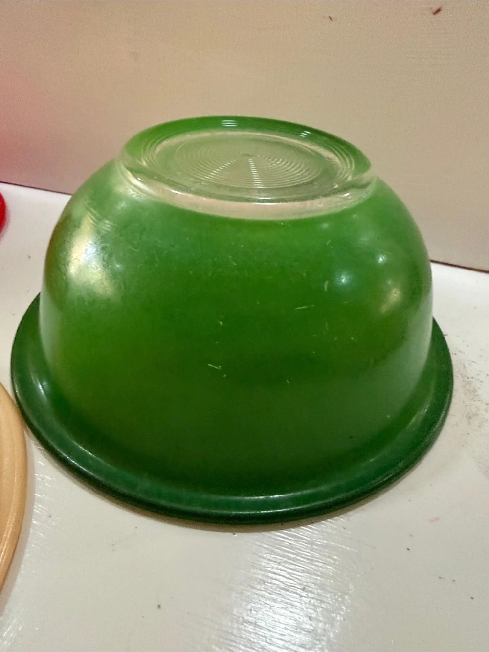 PYREX 3 Total 7” Diameter 3” High Red, Green & Cream Mixing Bowls Set
